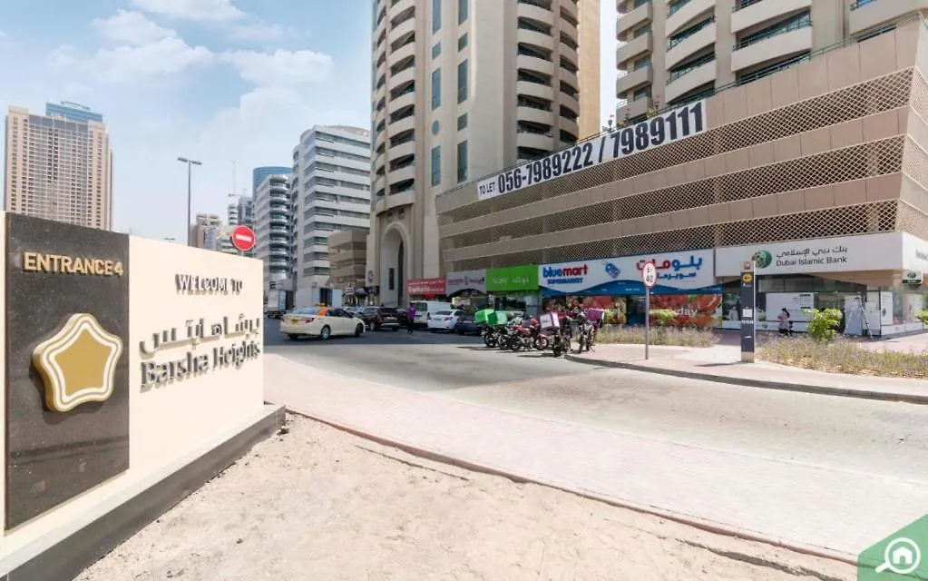 Homestay Quiet Partition Room In Tecom Barsha Heights Dubai
