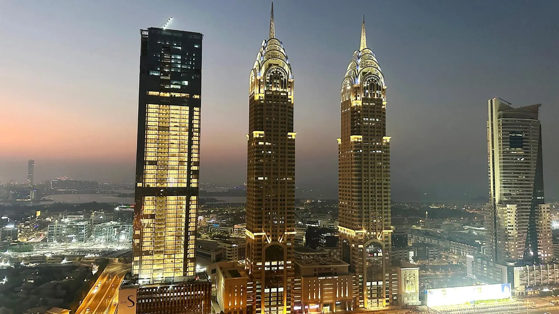 Quiet Partition Room In Tecom Barsha Heights Dubai Homestay
