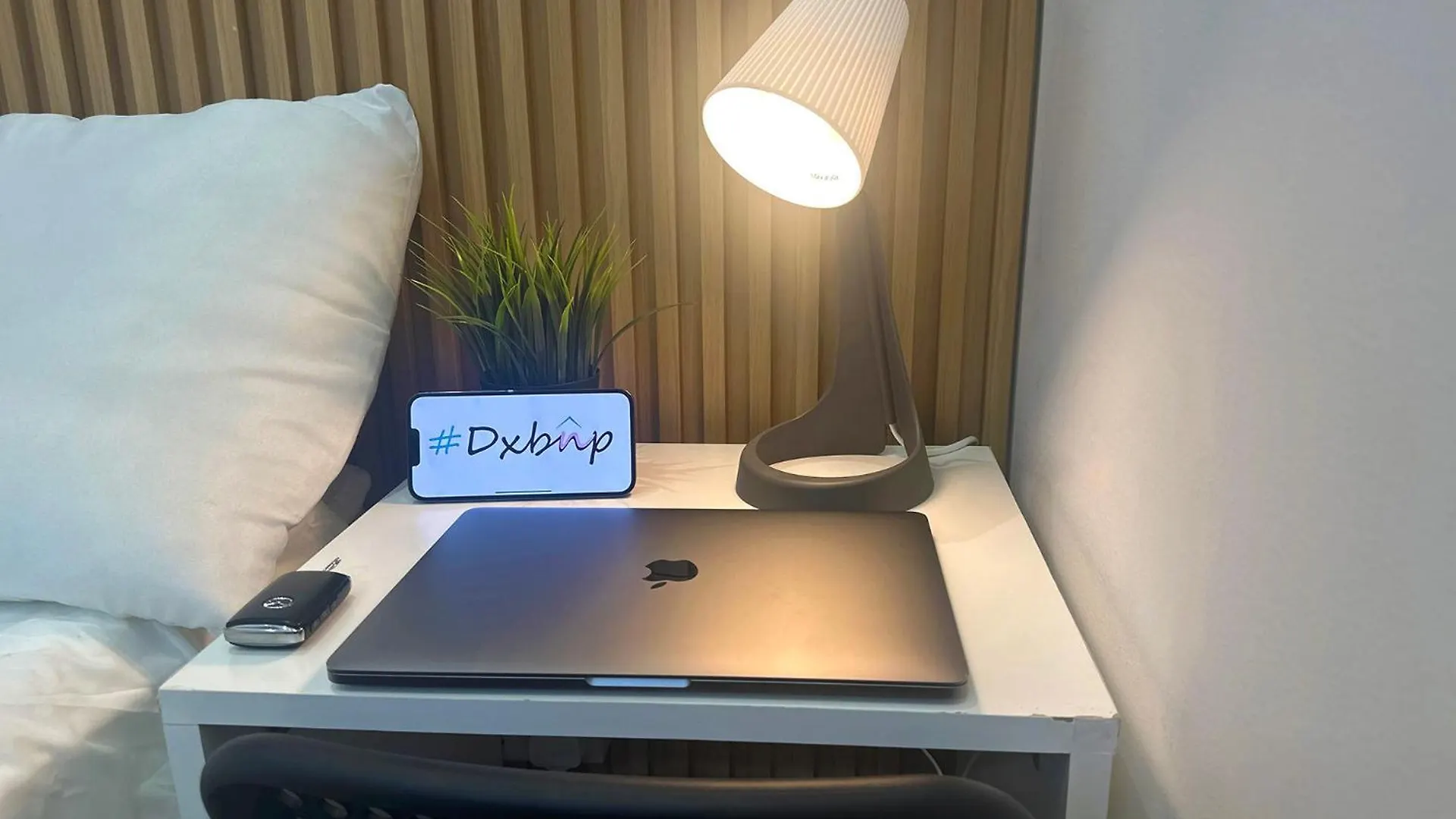 Homestay Quiet Partition Room In Tecom Barsha Heights Dubai United Arab Emirates